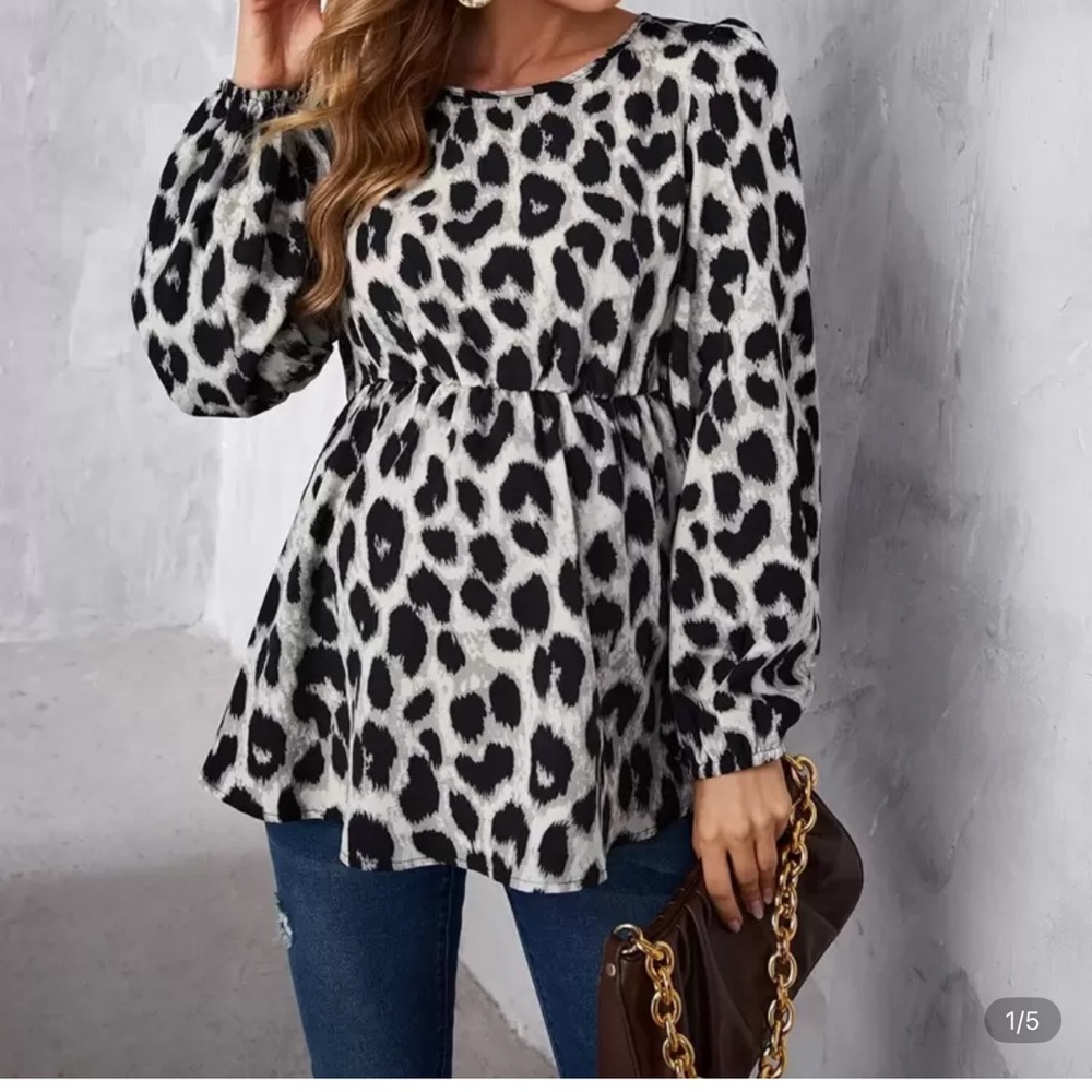 Leopard Print Long Sleeve Top